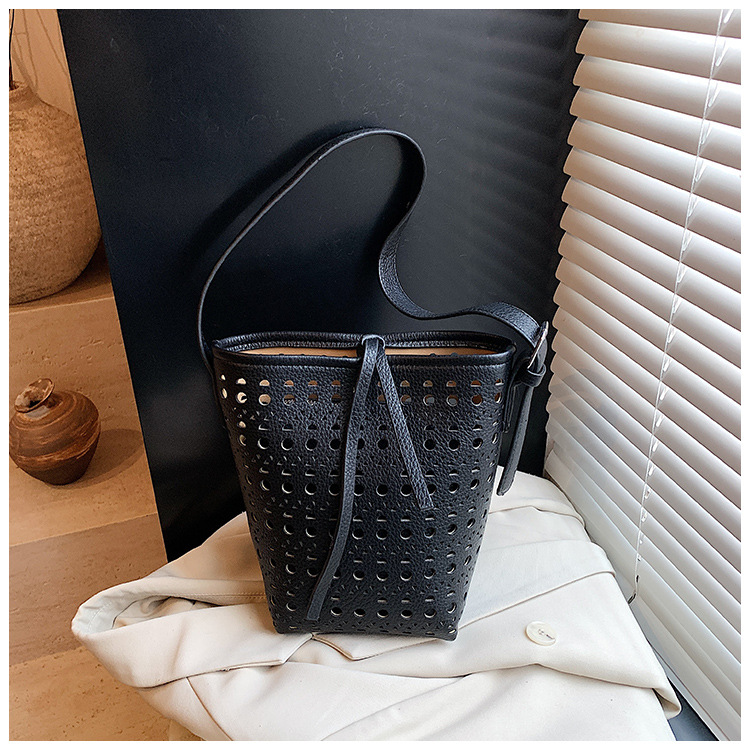 Bolso de cubo grande de cuero  - Women'S Kipling Bags reseña y precio